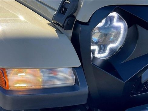 Used 2020 Jeep Gladiator Sport w/ Quick Order Package 24S image 32