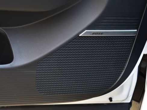 New 2025 Hyundai Santa Fe Limited image 17