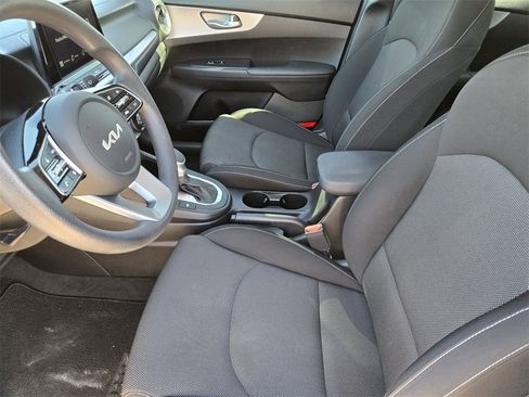 Certified 2022 Kia Forte LXS image 18