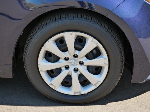 Certified 2023 Toyota Corolla LE image 15