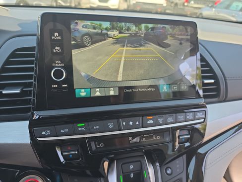 New 2026 Honda Odyssey Touring image 25