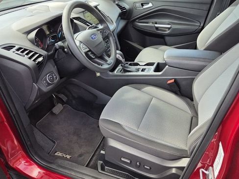 Used 2018 Ford Escape SE w/ SE Sync 3 Package FWD image 9