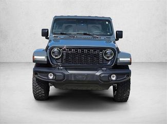 Used 2024 Jeep Gladiator Sport AWD/4WD video 2