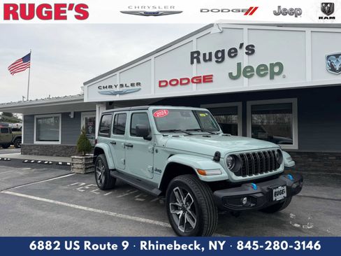 Used 2024 Jeep Wrangler Sport S w/ Convenience Group image 1