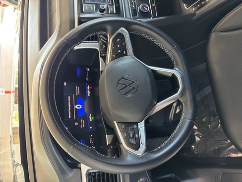 Certified 2023 Volkswagen Atlas Cross Sport SE FWD image 12