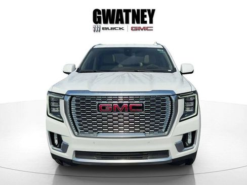 Used 2021 GMC Yukon Denali AWD/4WD image 8