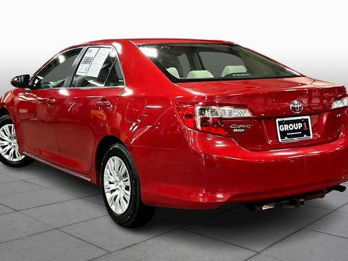 Used 2013 Toyota Camry LE image 11