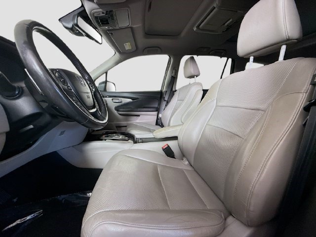 Used 2017 Honda Pilot Elite image 21