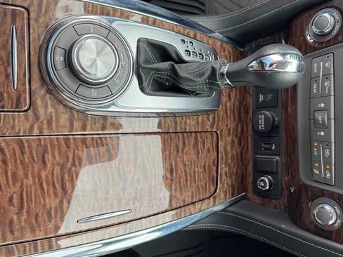 Used 2019 Nissan Armada Platinum w/ Captain's Chairs Package AWD/4WD image 25