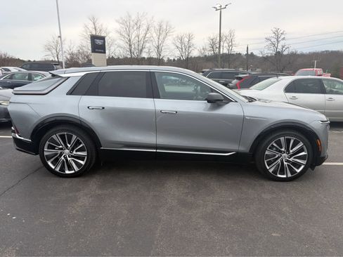 Used 2026 Cadillac Optiq Luxury 1 image 1