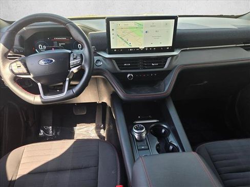 Used 2025 Ford Explorer ST-Line w/ ST-Line Street Pack image 16