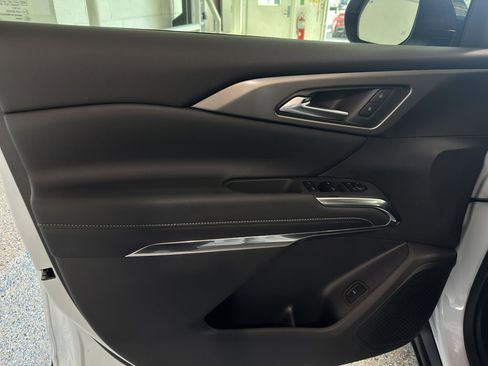 New 2026 Chevrolet Traverse LT w/ Sun and Wheel Package image 28