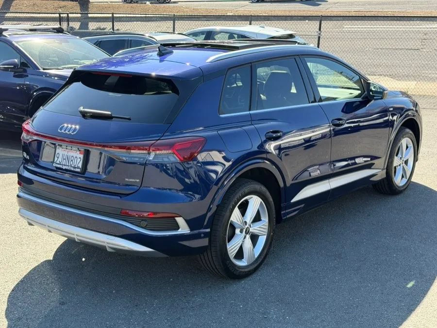 Used 2023 Audi Q4 e-tron Prestige AWD/4WD image 4