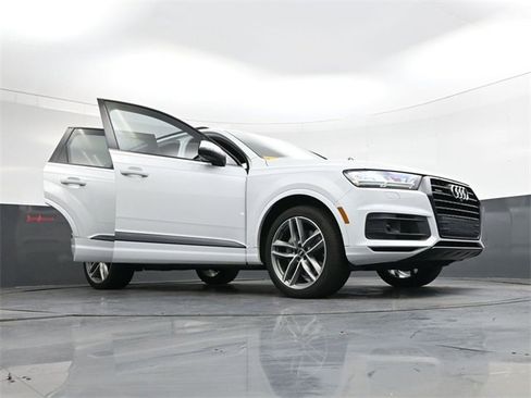 Used 2018 Audi Q7 3.0T Prestige image 35