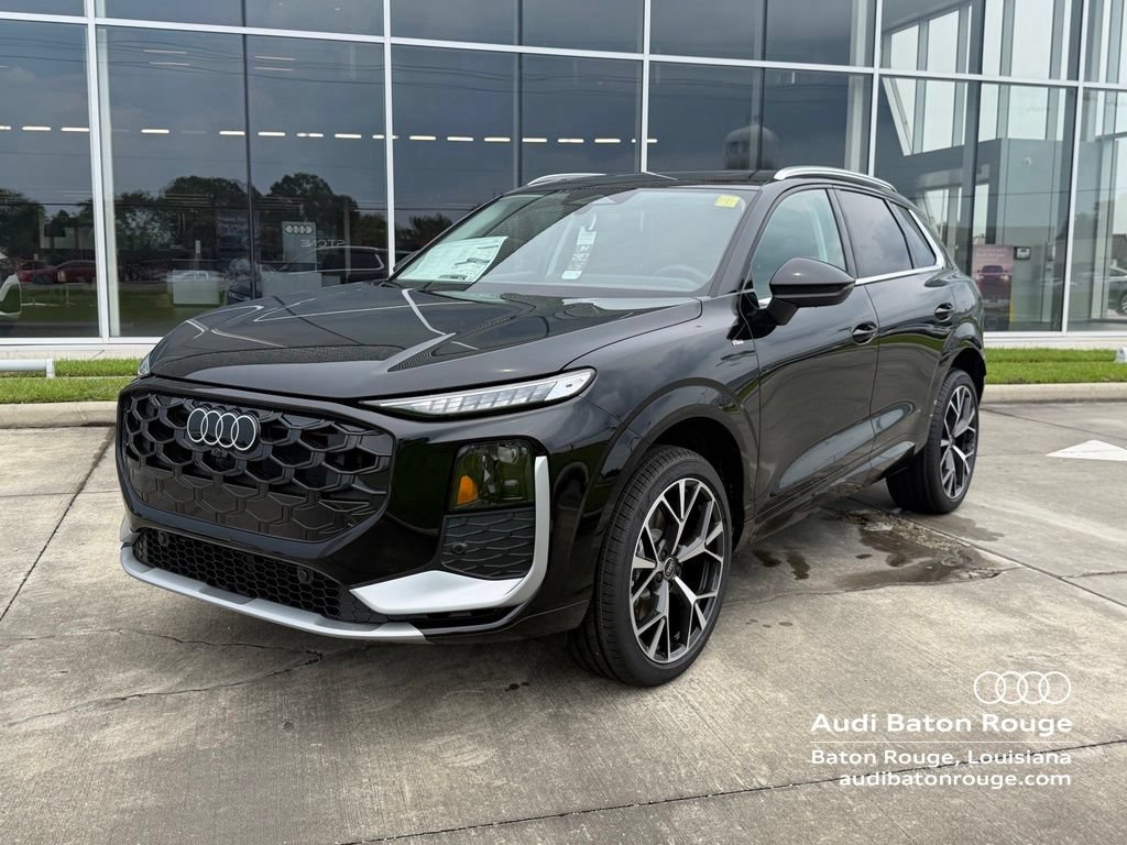 New 2026 Audi Q3 quattro 2.0T AWD/4WD image 1