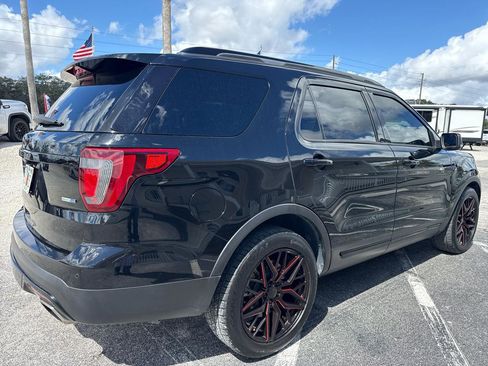 Used 2017 Ford Explorer Sport w/ Equipment Group 401A image 5