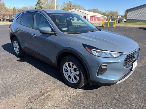 Used 2024 Ford Escape Active w/ Tech Pack #2 AWD/4WD image 7