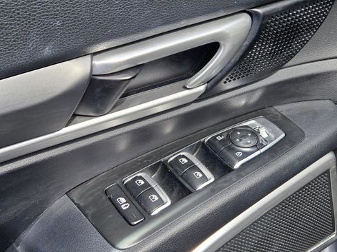 Used 2022 Kia Telluride S FWD image 14