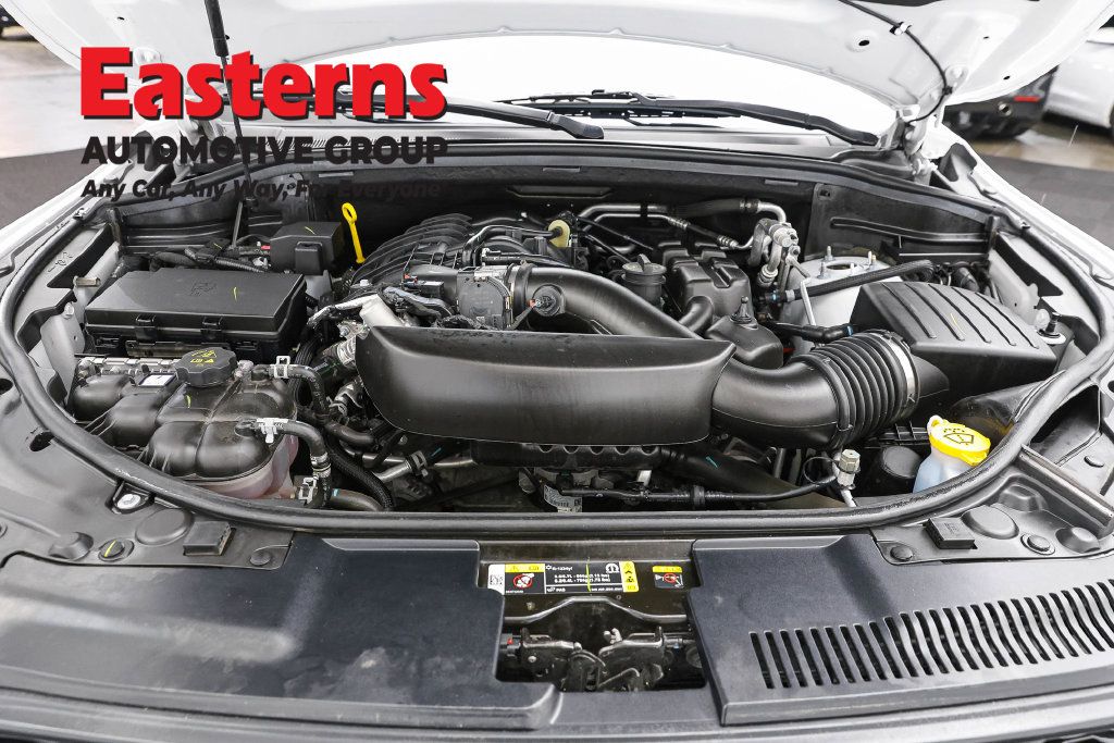 Used 2025 Dodge Durango GT RWD image 9