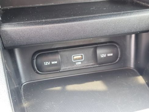 Certified 2023 Kia Forte LXS w/ LXS Technology Package FWD image 32