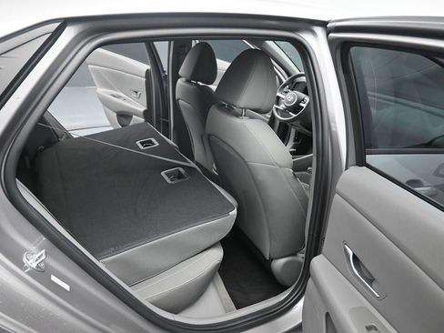 Certified 2022 Hyundai Elantra SEL w/ Preferred Accessory Package image 26