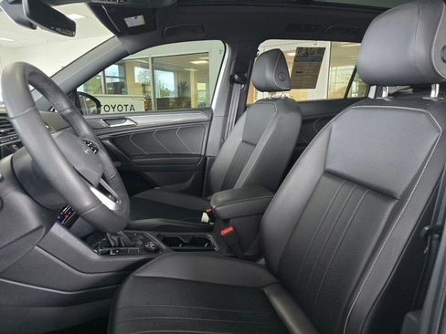 Used 2024 Volkswagen Tiguan SE R-Line AWD/4WD image 22