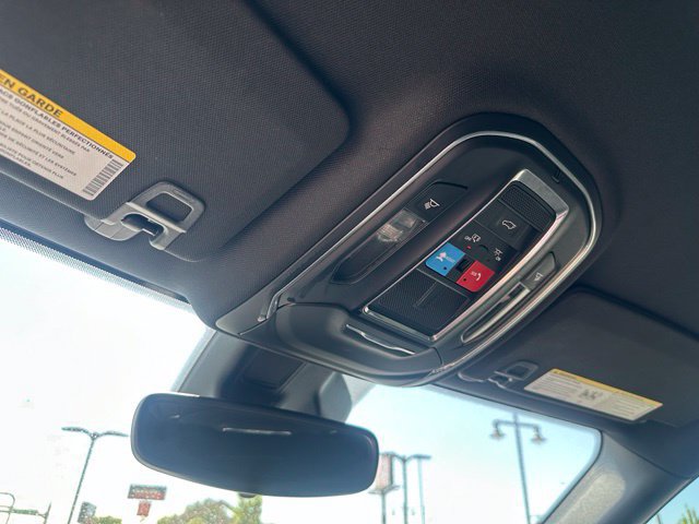 Used 2023 Jeep Grand Cherokee Altitude AWD/4WD image 32