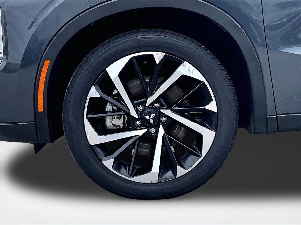 Used 2024 Mitsubishi Outlander SE FWD image 10
