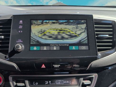 Used 2025 Honda Passport Black Edition image 23