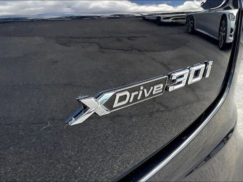 Used 2021 BMW X4 xDrive30i AWD/4WD image 23