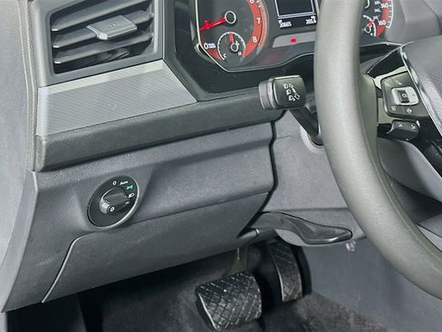 Used 2020 Volkswagen Jetta SE image 17