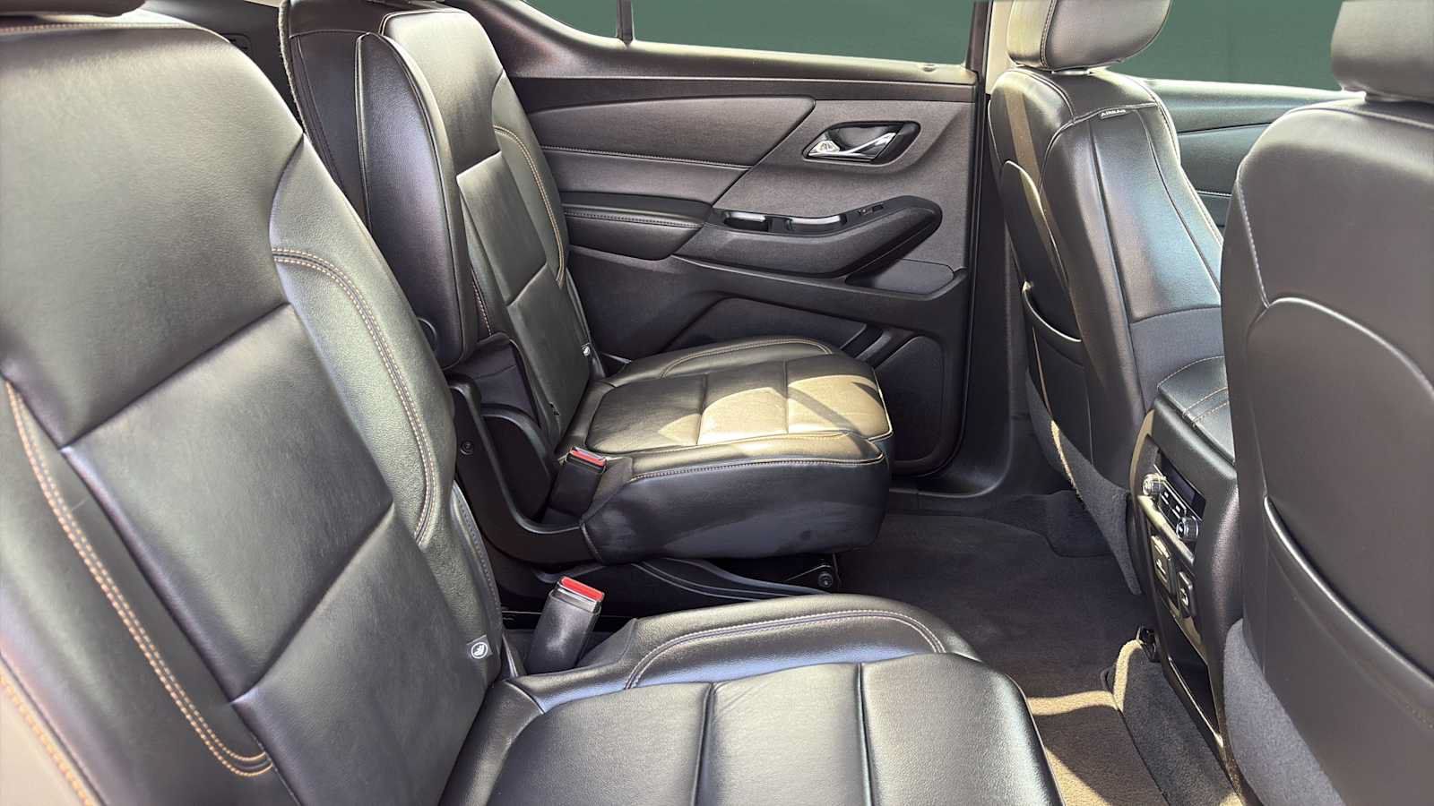 Used 2021 Chevrolet Traverse RS AWD/4WD image 22