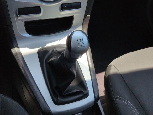 Used 2016 Ford Fiesta SE FWD image 24