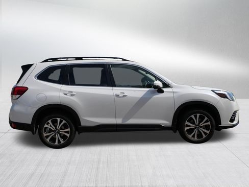 Used 2024 Subaru Forester Limited AWD/4WD image 8
