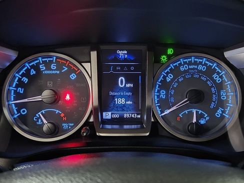 Used 2020 Toyota Tacoma SR5 image 35