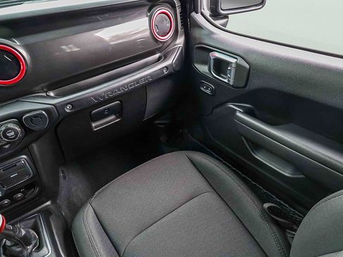 Used 2022 Jeep Wrangler Unlimited Sport AWD/4WD image 18