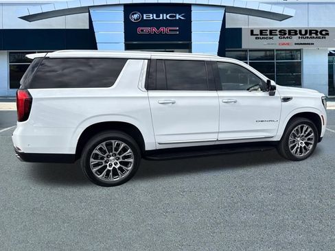 Used 2025 GMC Yukon XL Denali AWD/4WD image 8