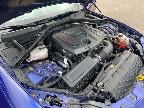 Used 2020 Alfa Romeo Giulia AWD w/ Nero Edizione image 33