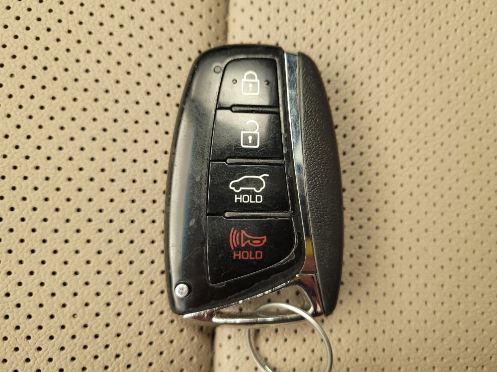 Used 2018 Hyundai Santa Fe Sport w/ 2.4L Tech Package 04 FWD image 32