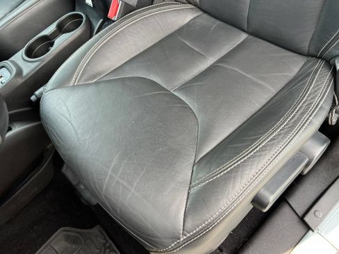 Used 2015 Jeep Wrangler Unlimited Rubicon AWD/4WD image 11