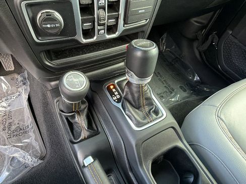 Certified 2023 Jeep Gladiator Overland image 27