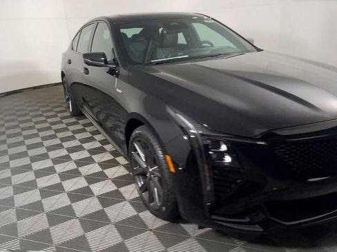 New 2026 Cadillac CT5 V image 3