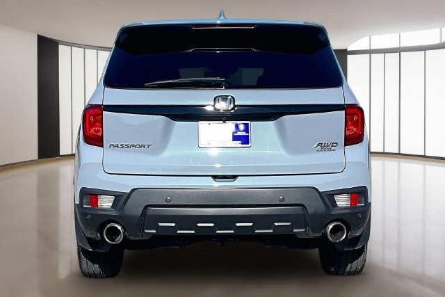Used 2024 Honda Passport EX-L image 5