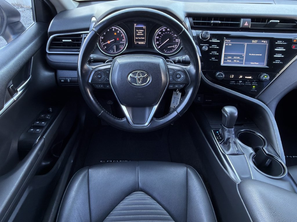 Used 2019 Toyota Camry SE w/ Carpet Mat Package FWD image 10