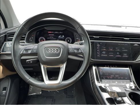 Used 2022 Audi Q7 3.0T Premium w/ Convenience Package image 13