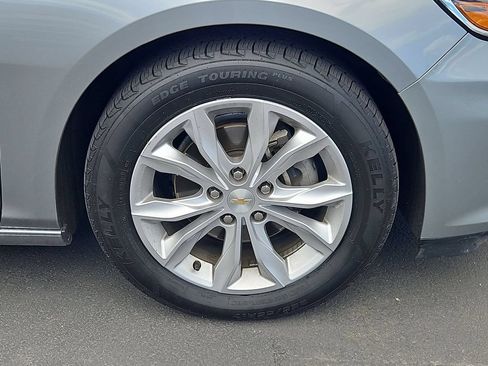 Used 2024 Chevrolet Malibu LT FWD image 30