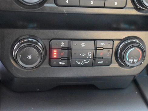 Used 2019 Ford F250 XLT w/ XLT Premium Package image 33