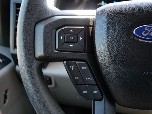 Used 2015 Ford F150 XL w/ Equipment Group 101A Mid AWD/4WD image 28