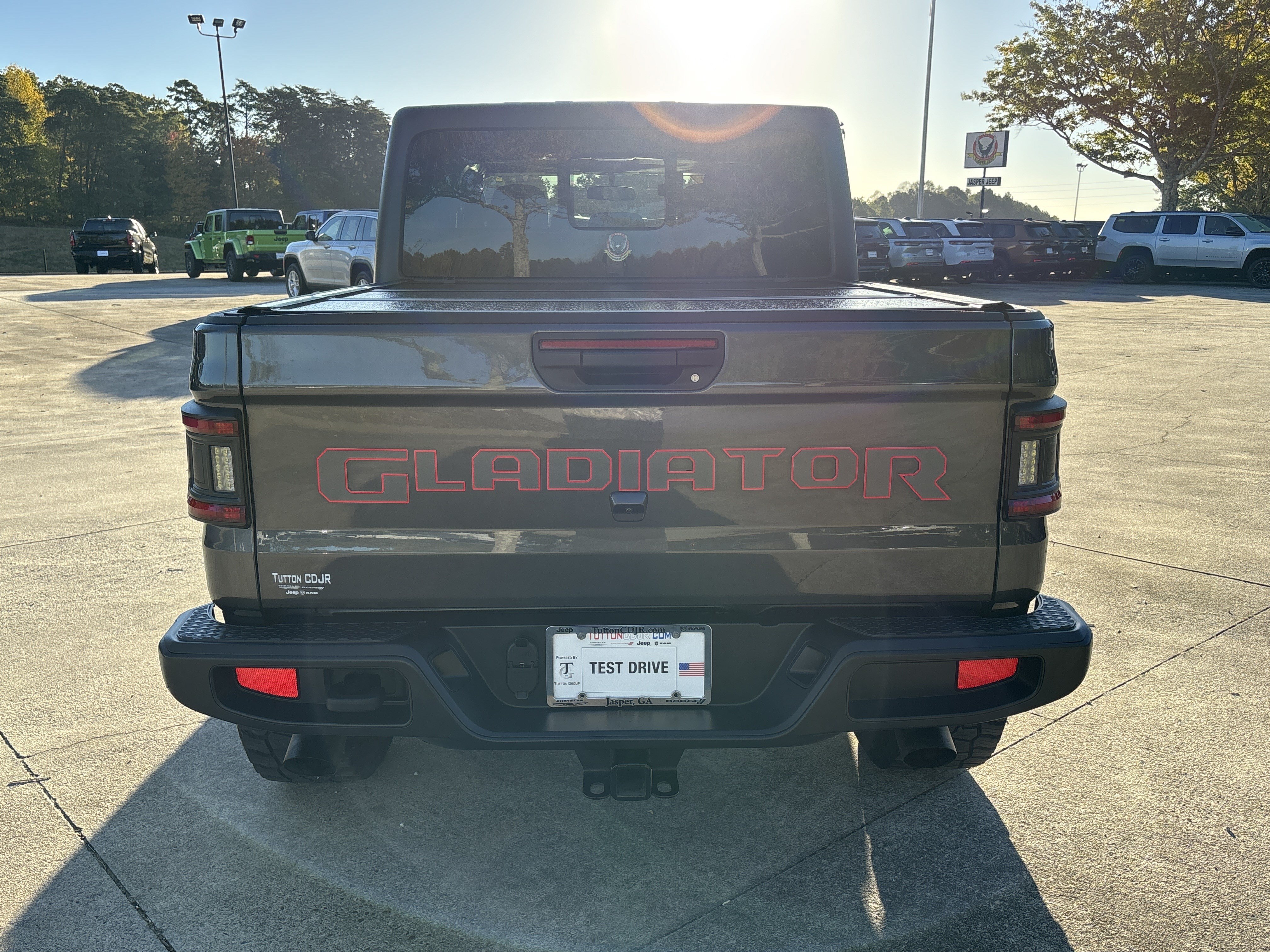 Used 2022 Jeep Gladiator Sport AWD/4WD image 6