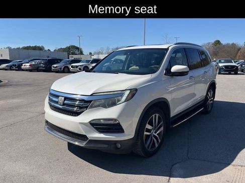 Used 2018 Honda Pilot Touring image 8